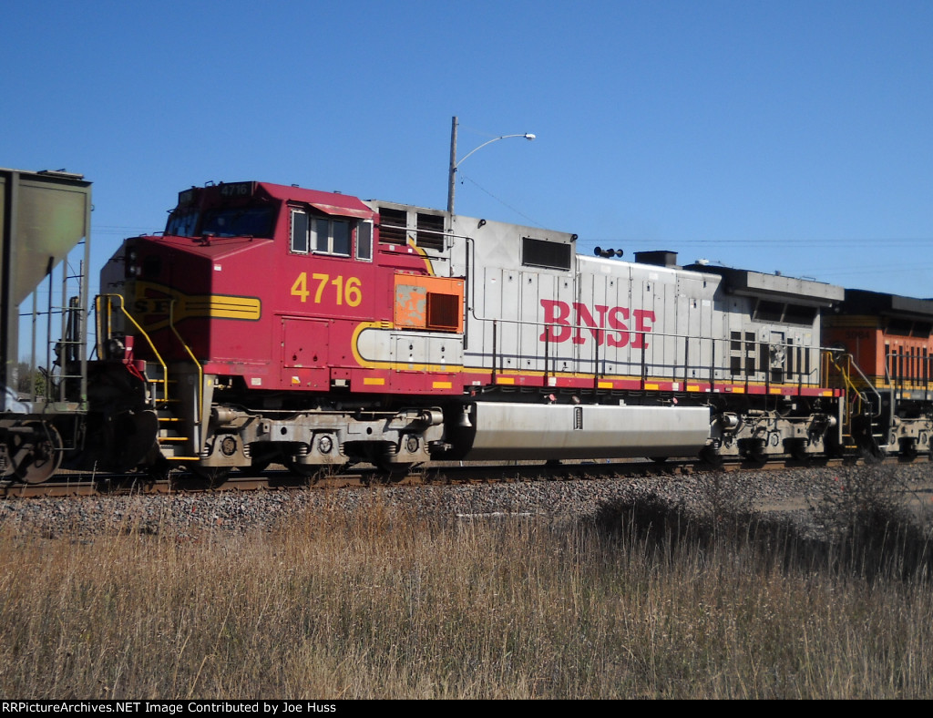 BNSF 4716